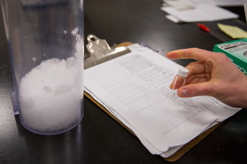 Gauge_Snow5_Melting_Copyright_MKulwicki_UB